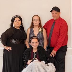 Meet your Posher, Sandy